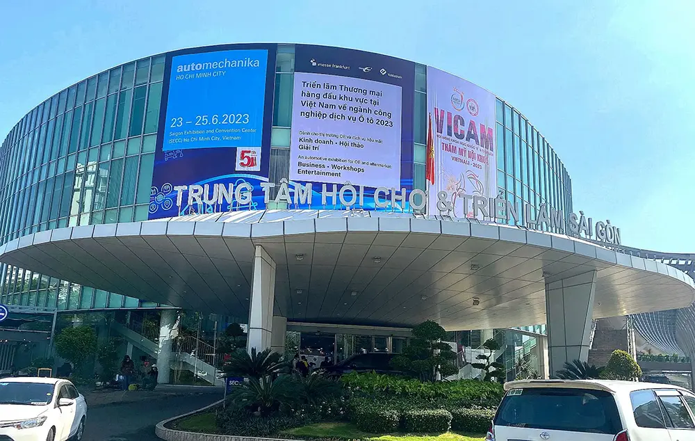 LED LED LED LUXFIER 2023 Automatechanika Ho Chi Minh City